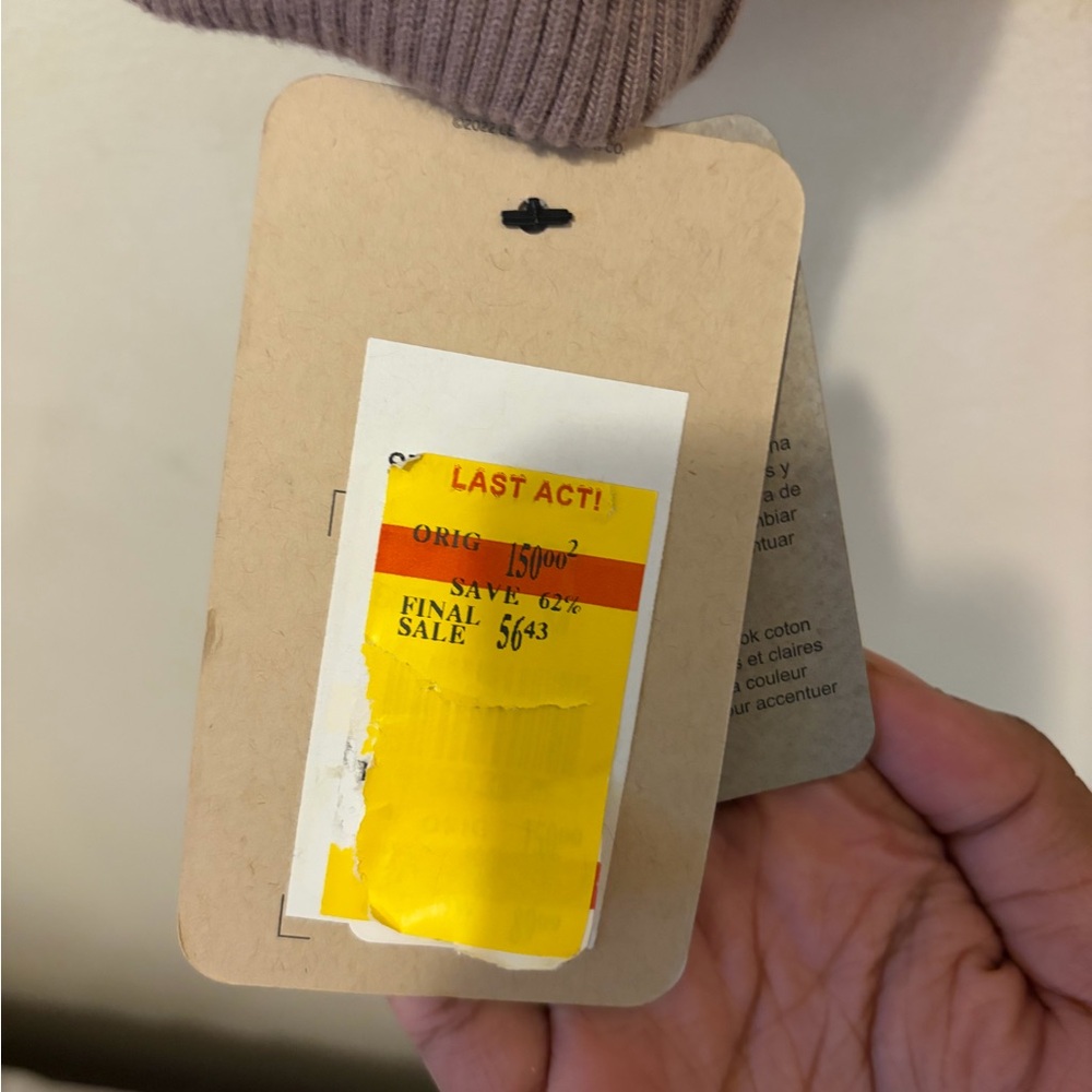 Levi's Women's Lined Bomber Jacket with Hood - Picture 7 of 7